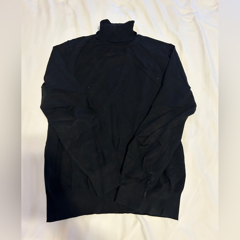 Perry Ellis Turtleneck